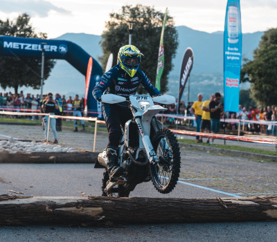 GRANDE SUCCESSO A LAVENO MOMBELLO PER LA TERZA PROVA DEL TROFEO ENDURO HUSQVARNA 2025