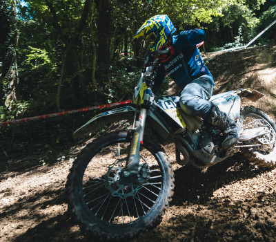 GRANDE SUCCESSO A LAVENO MOMBELLO PER LA TERZA PROVA DEL TROFEO ENDURO HUSQVARNA 2025